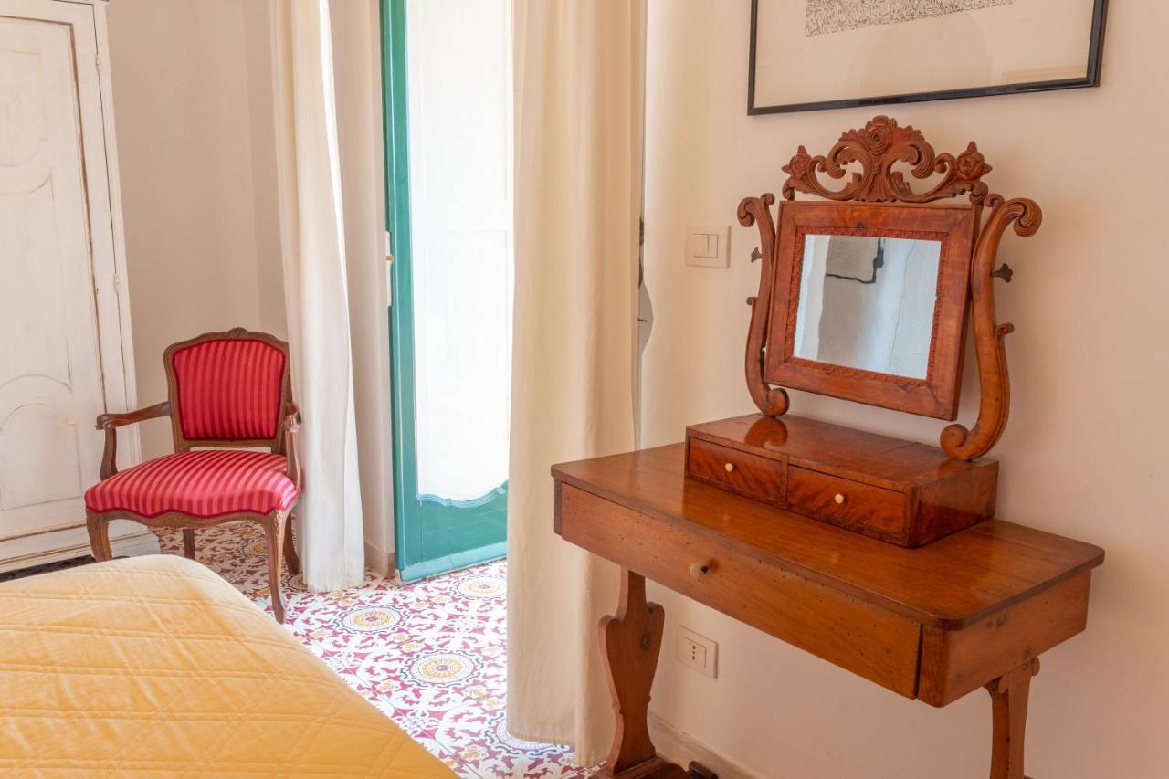 Il Pettirosso In Positano Villa Bagian luar foto